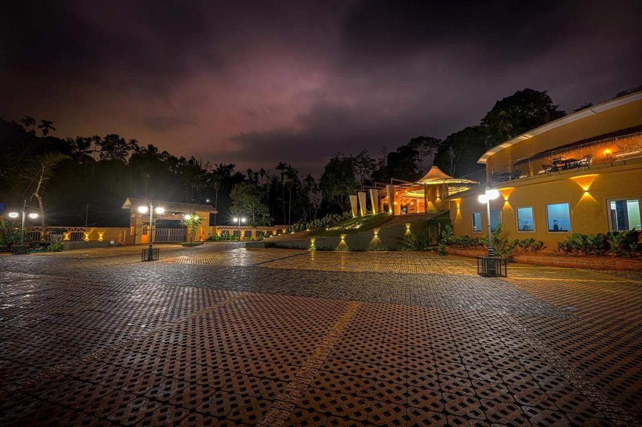 Maple Ash Resort Vythiri Buitenkant foto